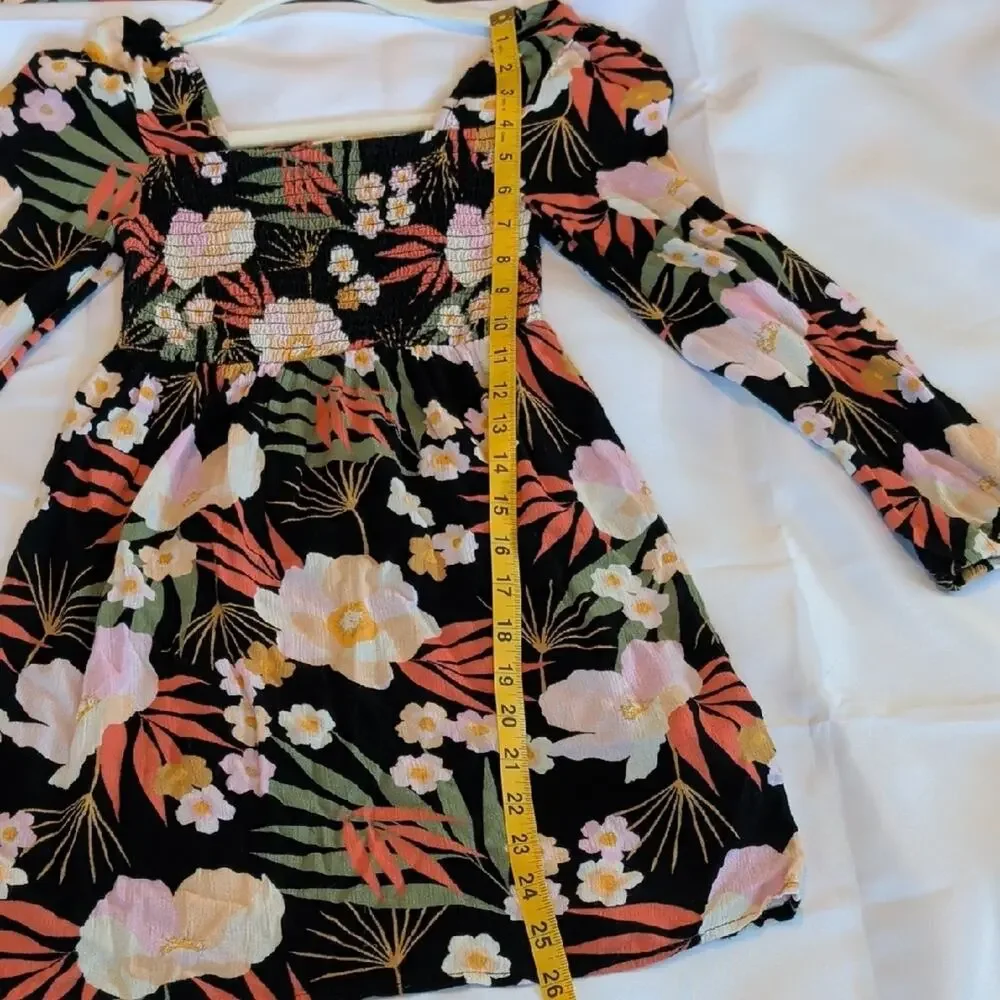 Billabong Floral Smocked Peasant Top Girls Medium Boho Long Sleeve Black